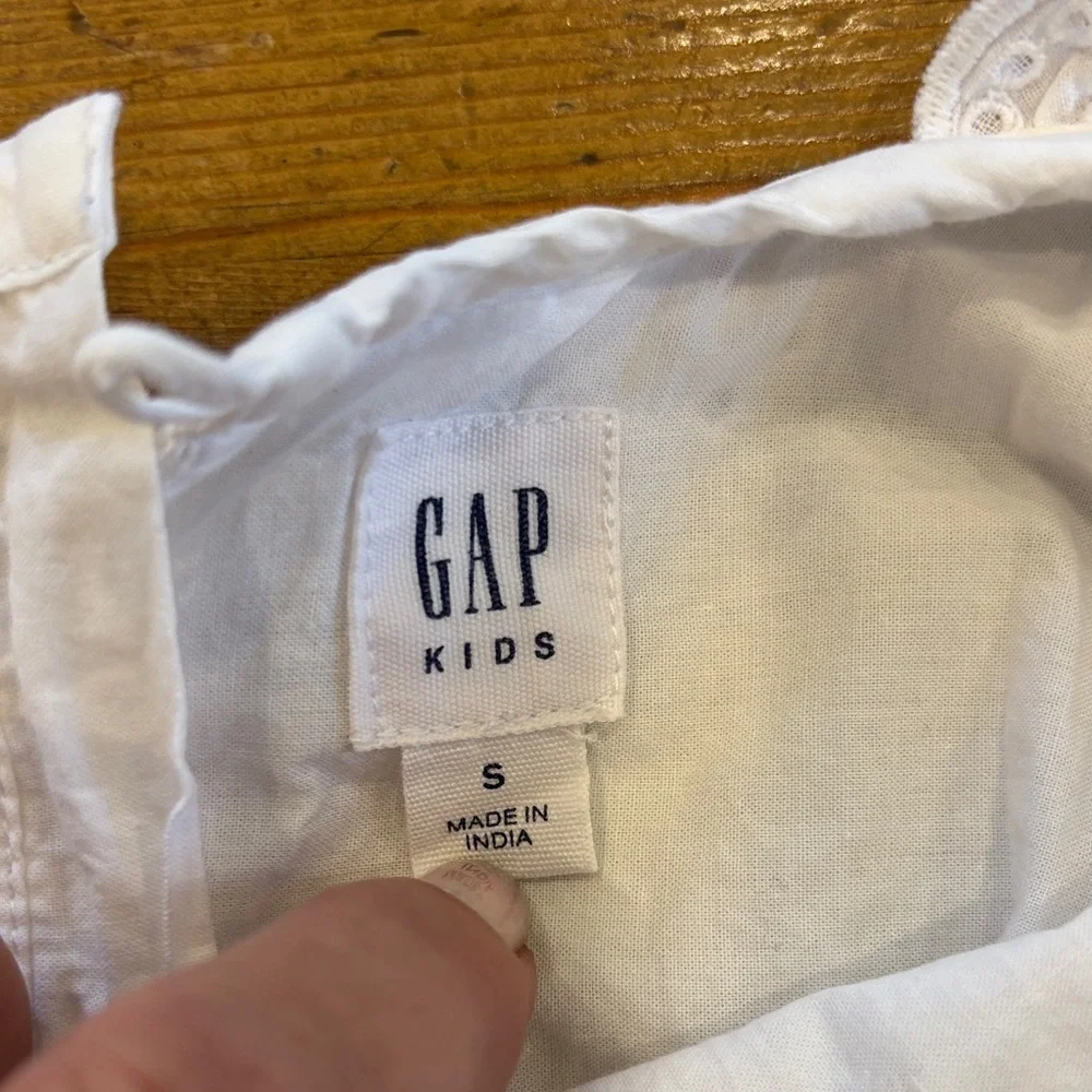GAP White Eyelet‎ Sundress for Girls - Classic Summer Dress Size S 6-7)